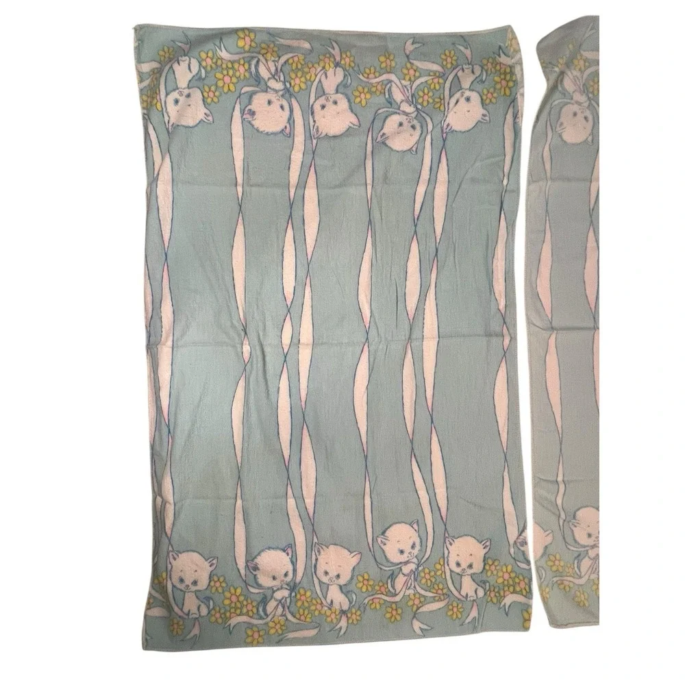 Vintage Nursery Cat Kittens Flower Flannel Blanket 33